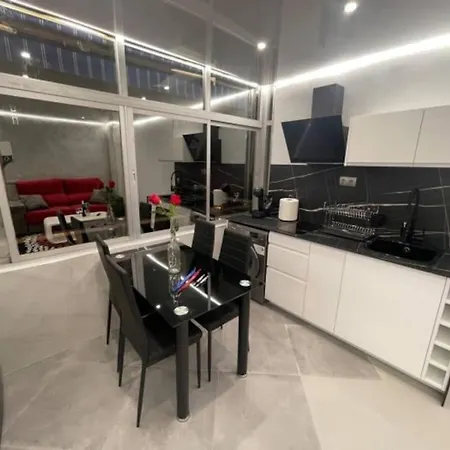 Appartement True Colours , Center By Namaste Elite