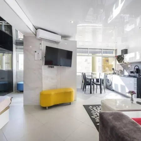 True Colours , Center By Namaste Elite Appartement Torremolinos